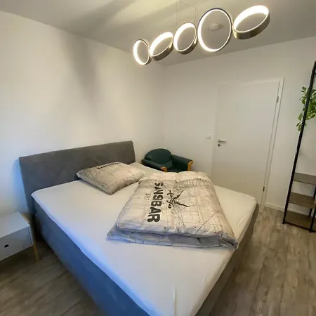 Riverside: Messe/business/fewo