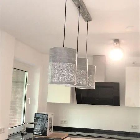 Riverside: Messe/business/fewo Chata