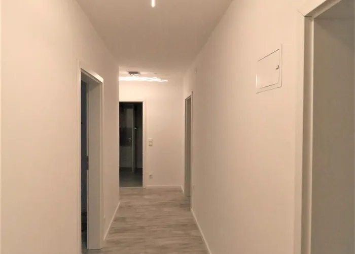 Riverside: Messe-, Business-, Ferienwohnung Lodge